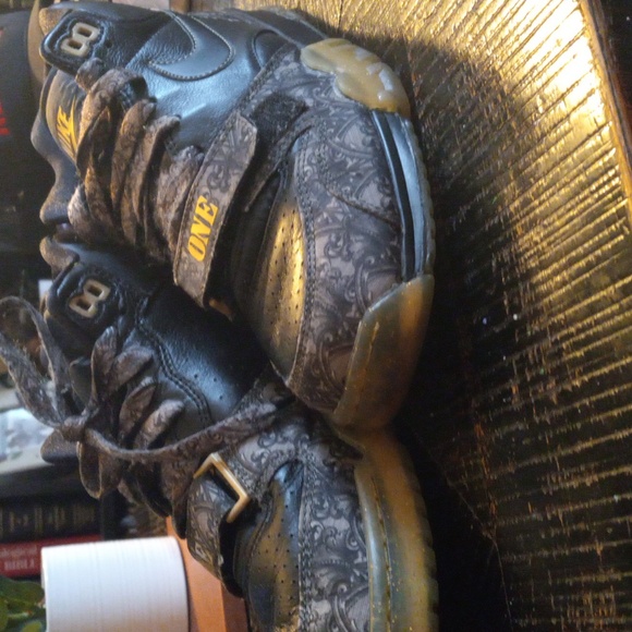 nike air trainer paid in full